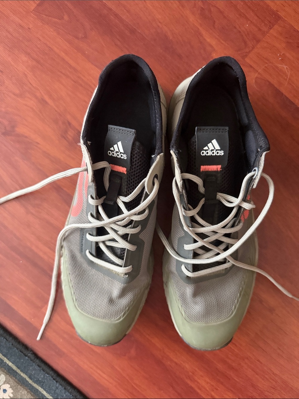 adidas 5.10 women’s bike shoes Olive/Gray Low-Top Sneakers with Coral Accent - Picture 4 of 4